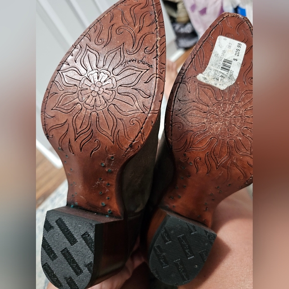 Tony Lama Brown Rose Boots - Picture 12 of 13